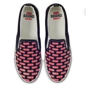 NWT  H-E-B brand slip on shoes